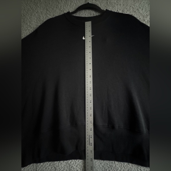 Nike Oversized Crewneck Sweatshirt Mod Crop Black Women’s Sz XL NWT - Picture 4 of 16